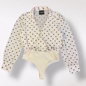Kittenish Women’s Large Heart Print Bodysuit White Black Wrap Top Long Sleeve